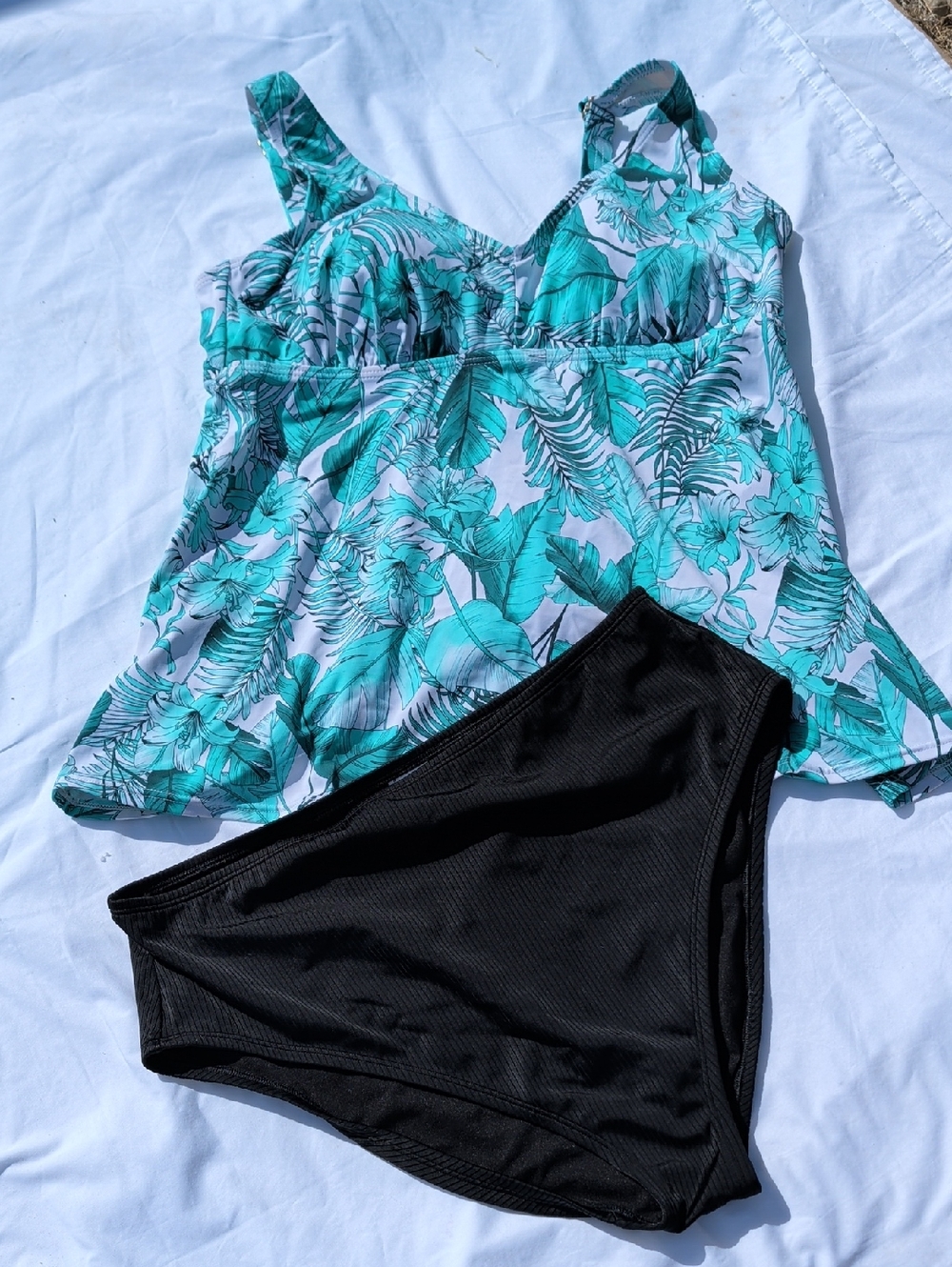Shade & Shore Turquoise Leaf Tankini with Black Bottoms